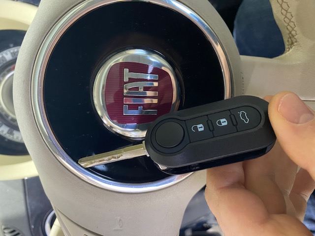 Taillage de clé et programmation sur fiat 500.